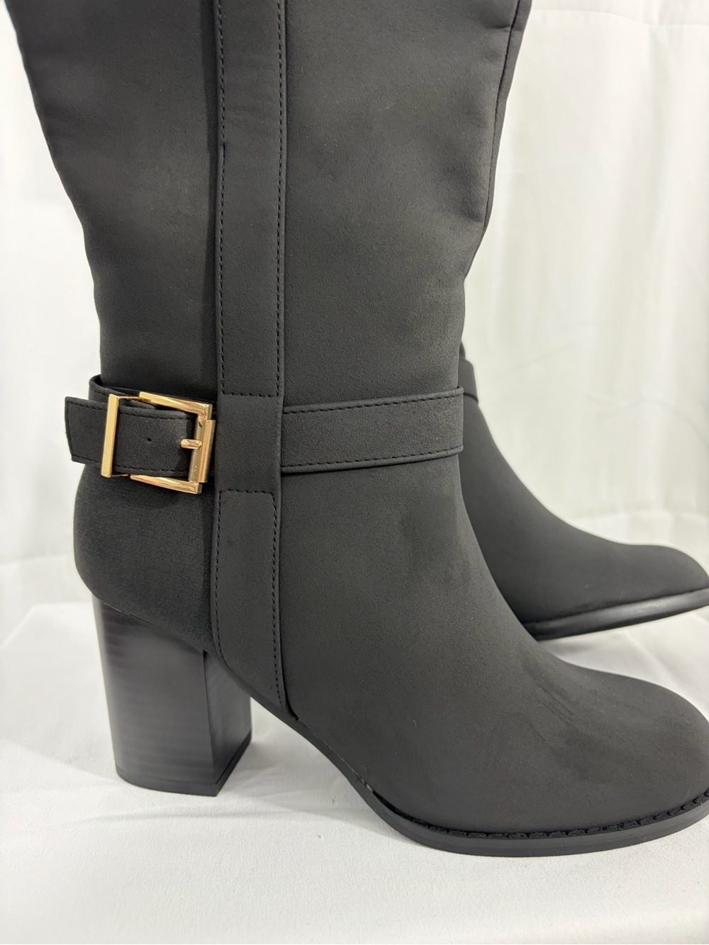 NWT Journee Women's Size 7 Tall Buckle Boots with Faux Shearling Cuff - Picture 3 of 9